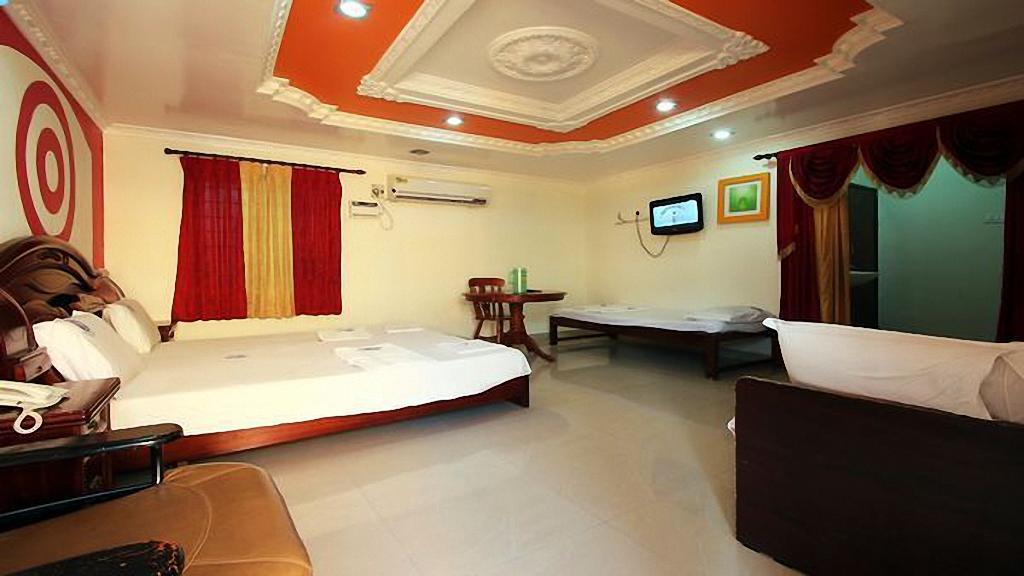 Hotel Sri Saravana ราเมศวาราม ภายนอก รูปภาพ