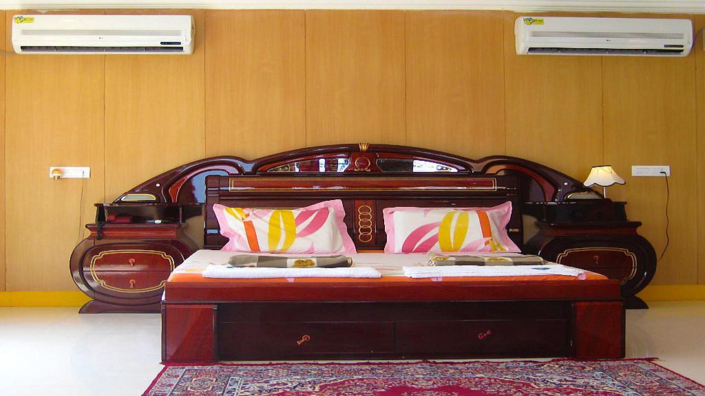 Hotel Sri Saravana ราเมศวาราม ภายนอก รูปภาพ